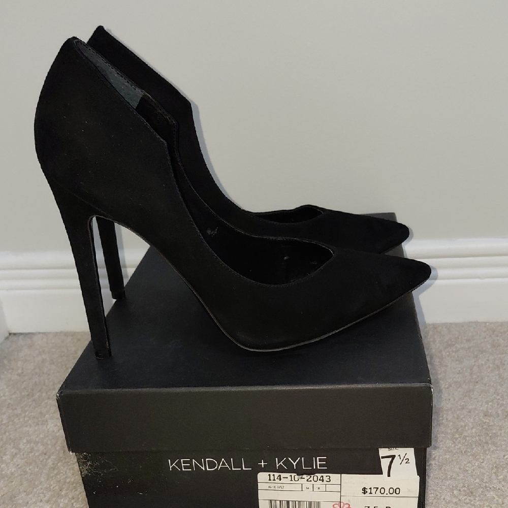 Kendall & Kylie Elegant Black Heels